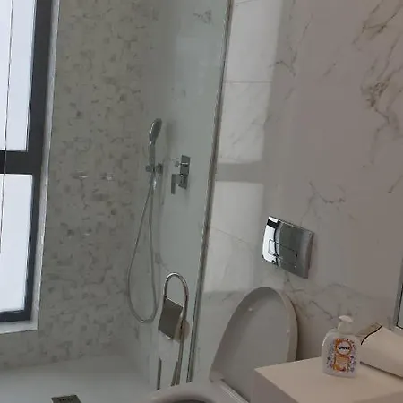 Apartament Inchis Vandut Iulie - Numai Rezervati *