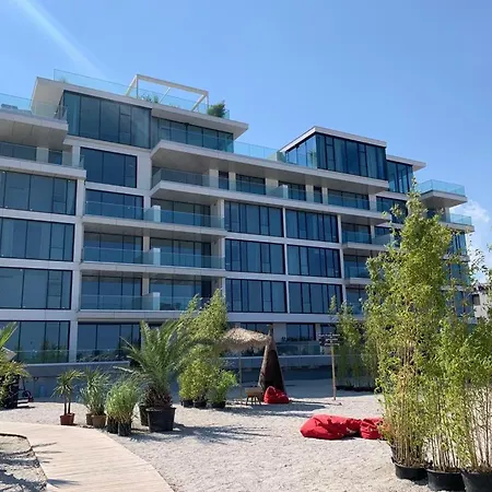 아파트 Apartament Inchis Vandut Iulie - Numai Rezervati *