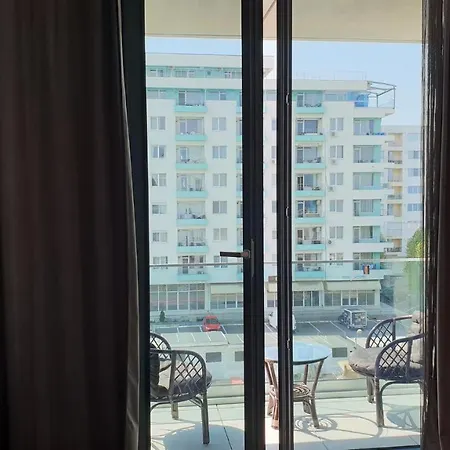 Apartament Inchis Vandut Iulie - Numai Rezervati 아파트 마마이아