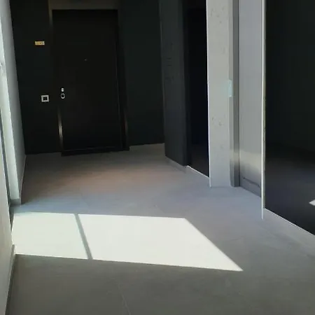 아파트 Apartament Inchis Vandut Iulie - Numai Rezervati *