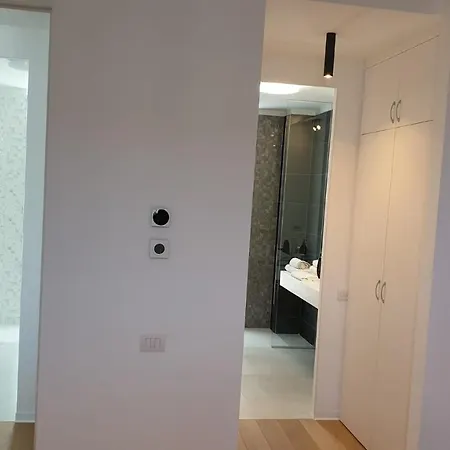 아파트 Apartament Inchis Vandut Iulie - Numai Rezervati 마마이아